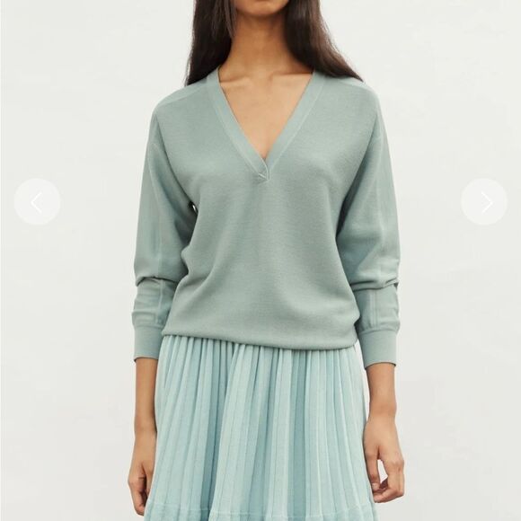 Molli ondee v-neck sweater in NORTH BLUE - size S - Picture 1 of 12